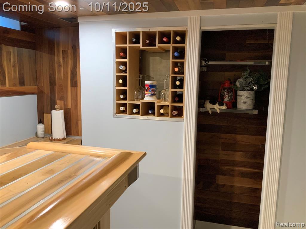 9130 E Bassett Court, Livonia, MI 48150 — Photo 61