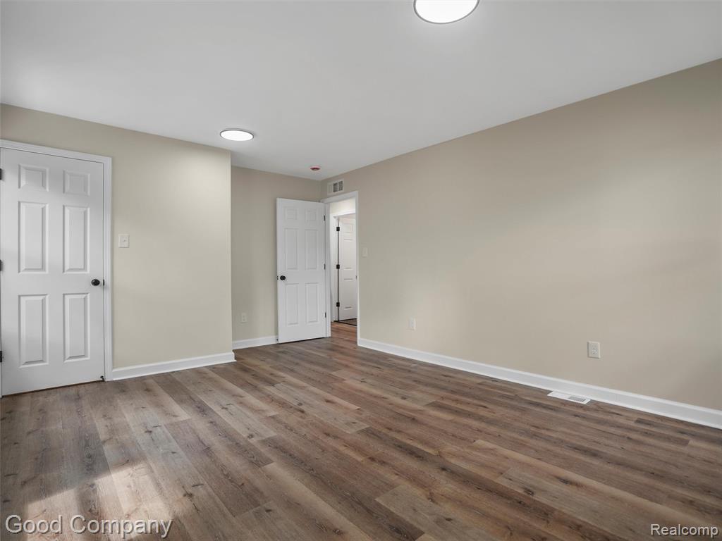 94 W Evelyn Avenue, Hazel Park, MI 48030 — Photo 18