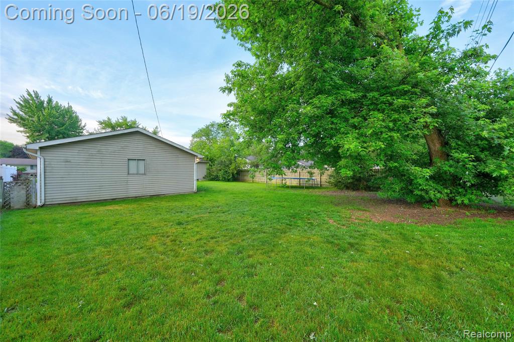 778 Manzano Drive, Wolverine Lake, MI 48390 — Photo 42