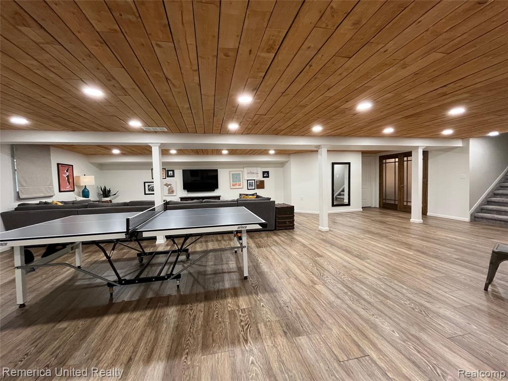 49022 Plum Tree Court, Plymouth, MI 48170 — Photo 43