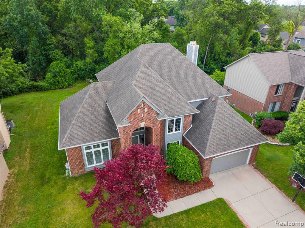 7386 Woodlore Drive, West Bloomfield, MI 48323 — Photo 54