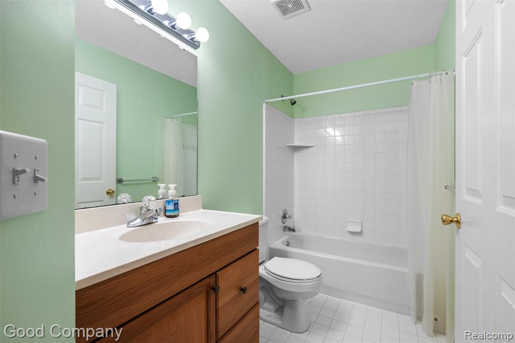 7656 Amanda Circle, Washington, MI — Photo 16