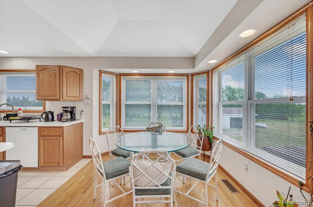 2551 Marathon Road, Lapeer, MI 48446 — Photo 17