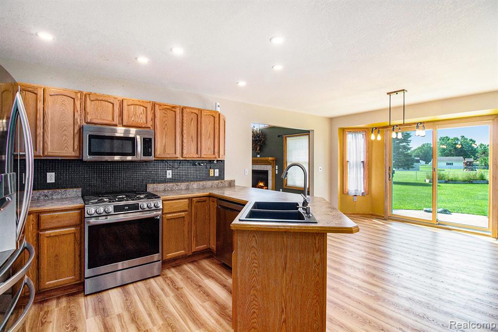2173 Fawn Glen Circle, Lapeer, MI 48446 — Photo 15