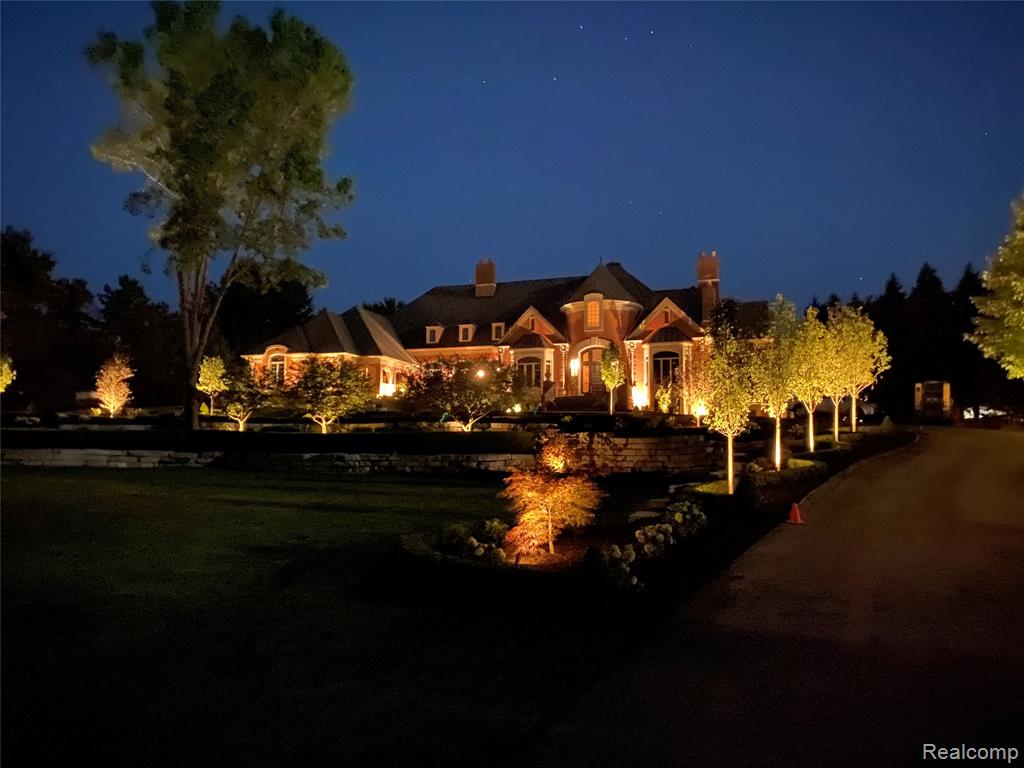 5165 Abbey Road, Rochester, MI, 48306