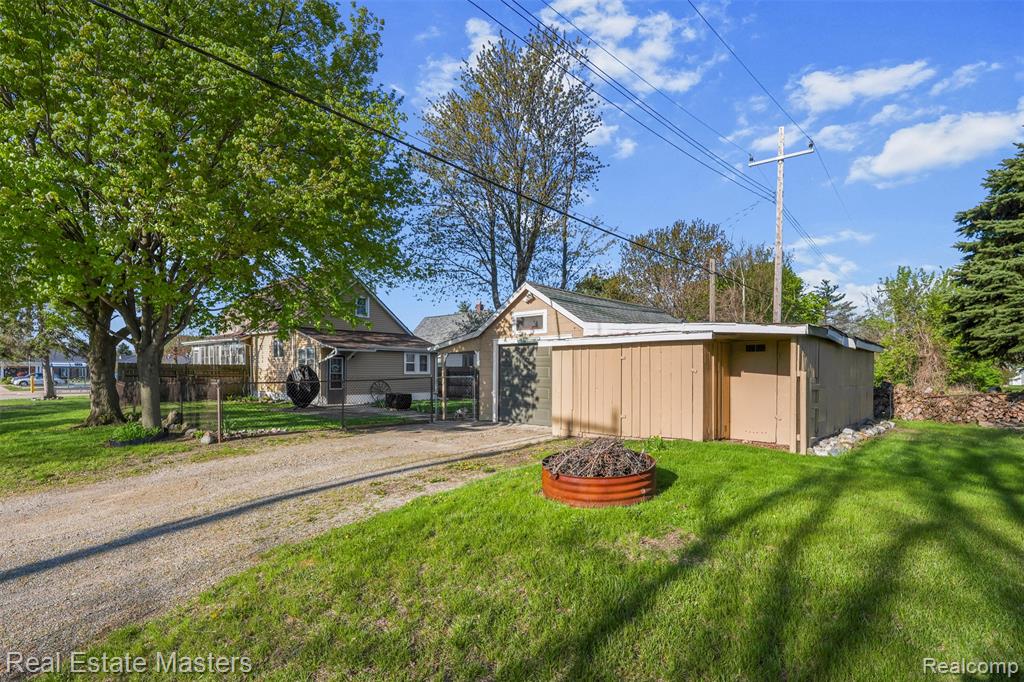 1303 BEARD Street, Port Huron, MI 48060 — Photo 29