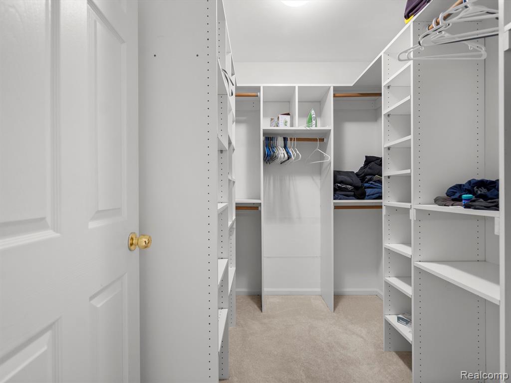 4979 SOMERTON Drive, Troy, MI 48085 — Photo 24