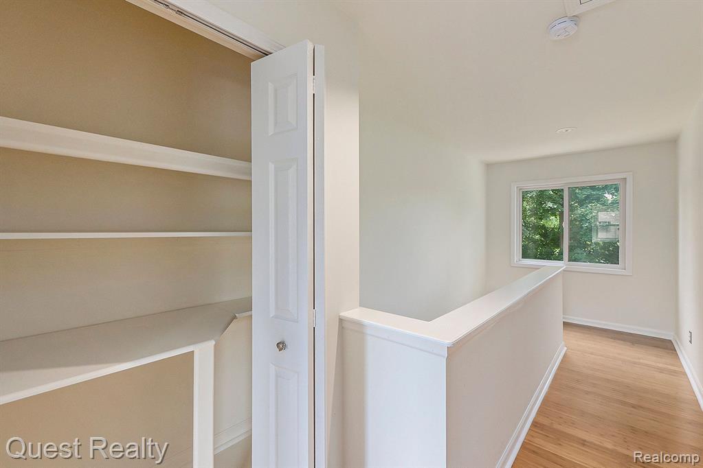 108 MAPLEGROVE Drive, Clawson, MI — Photo 18