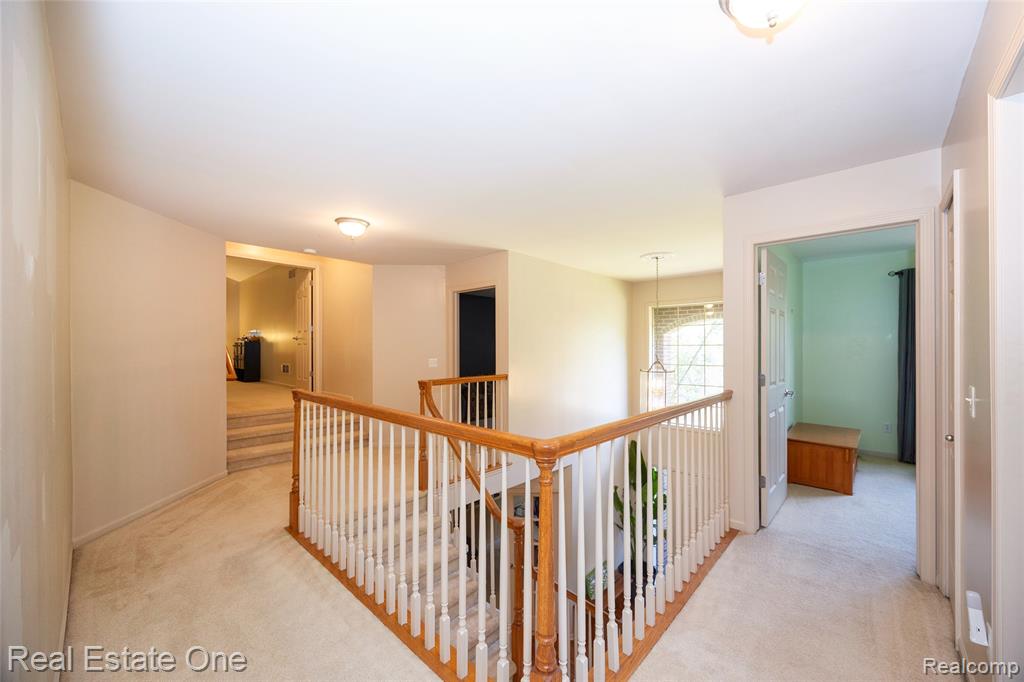 3481 Castlewood Court, Wixom, MI — Photo 40