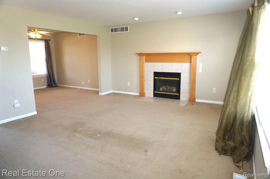 6993 WELLINGTON Drive, Dexter, MI 48130 — Photo 14