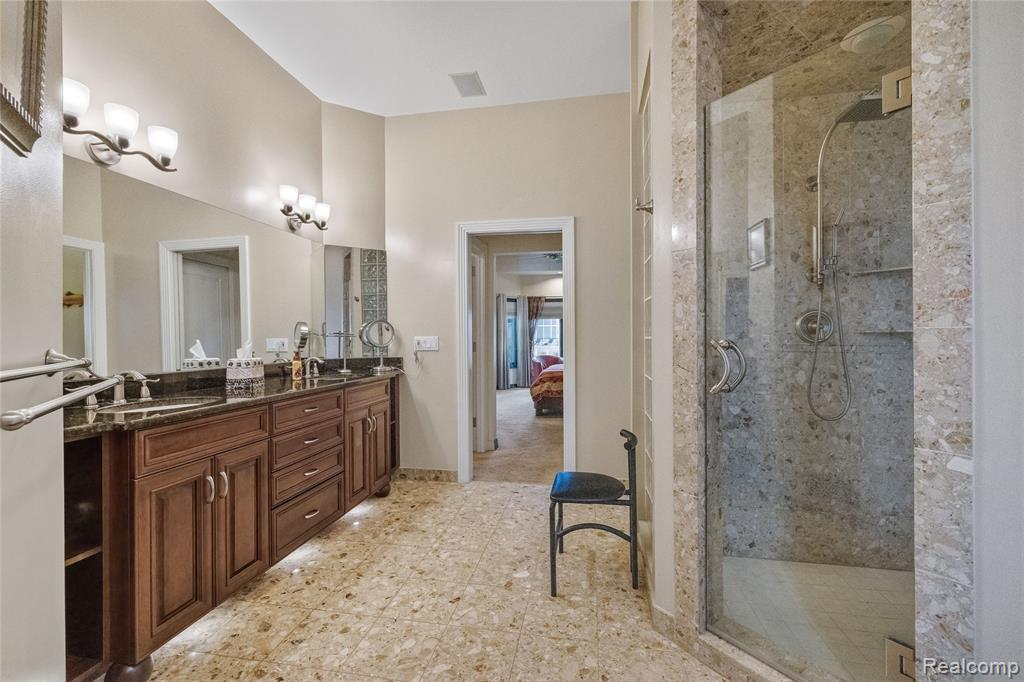 49539 Nautical Drive, Chesterfield, MI 48047 — Photo 37