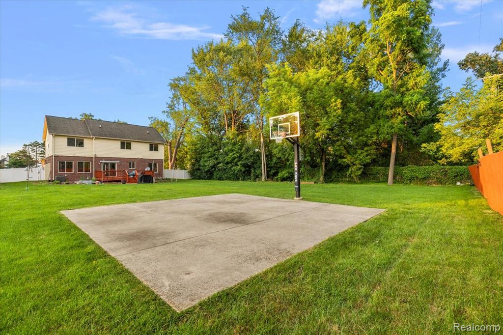 48 Starr Drive, Troy, MI 48083 — Photo 6