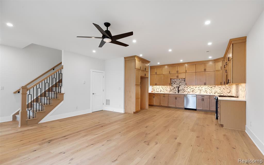 412 S Center Street, Northville, MI 48167 — Photo 14