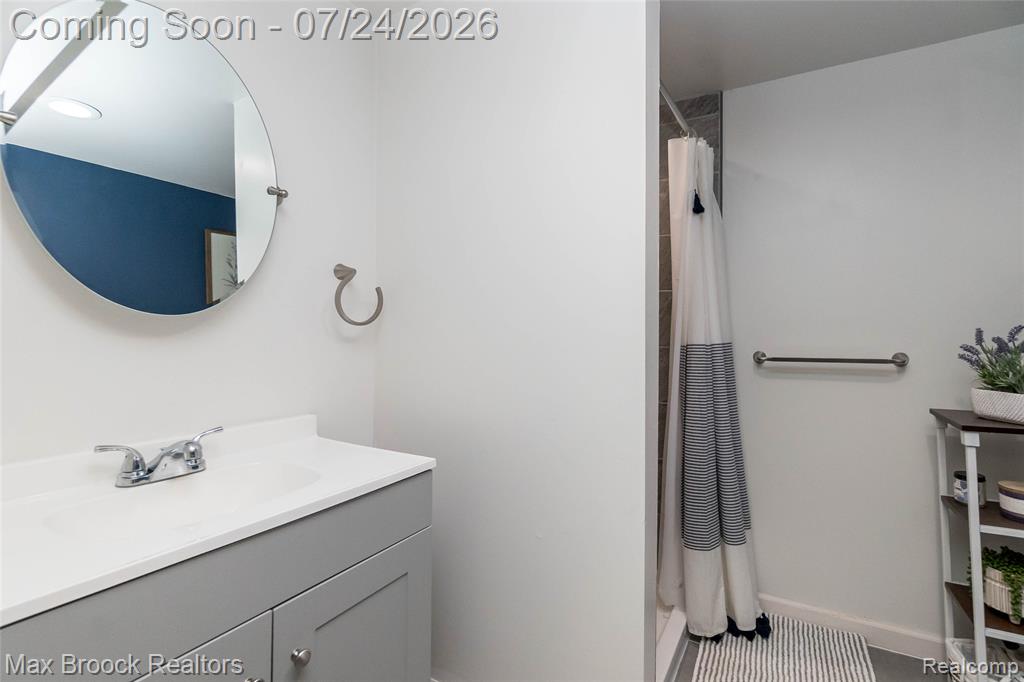1090 Cambridge Road, Berkley, MI 48072 — Photo 27