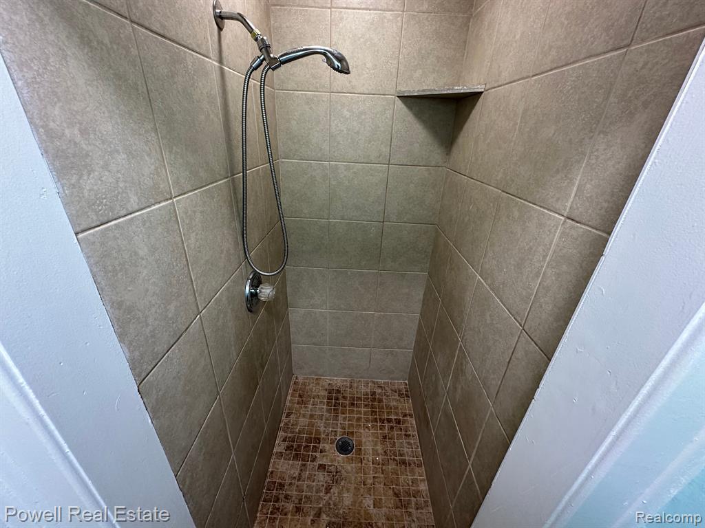 43 SUMMIT Street, Pontiac, MI 48342 — Photo 12
