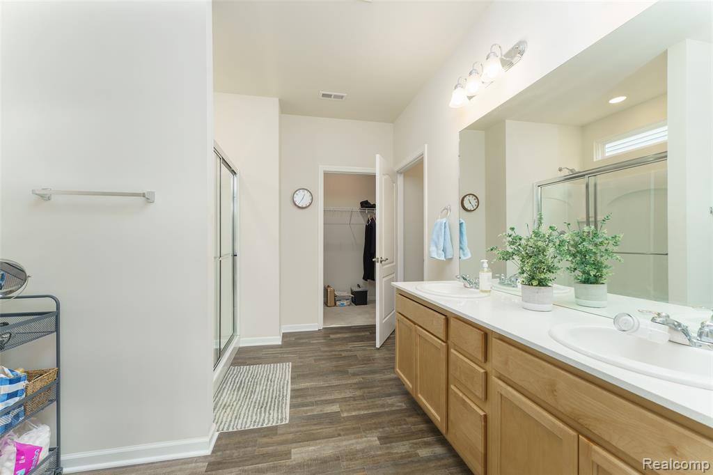 4639 Crestway Drive, Brighton, MI 48116 — Photo 13