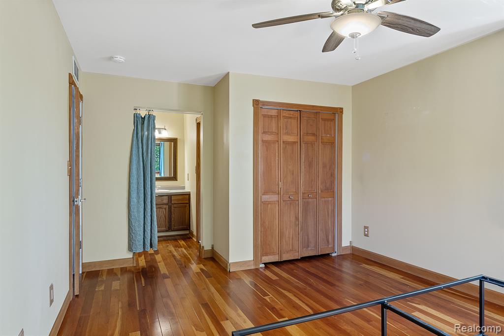 4471 SPRING OAKS Lane, Brighton, MI 48114 — Photo 16