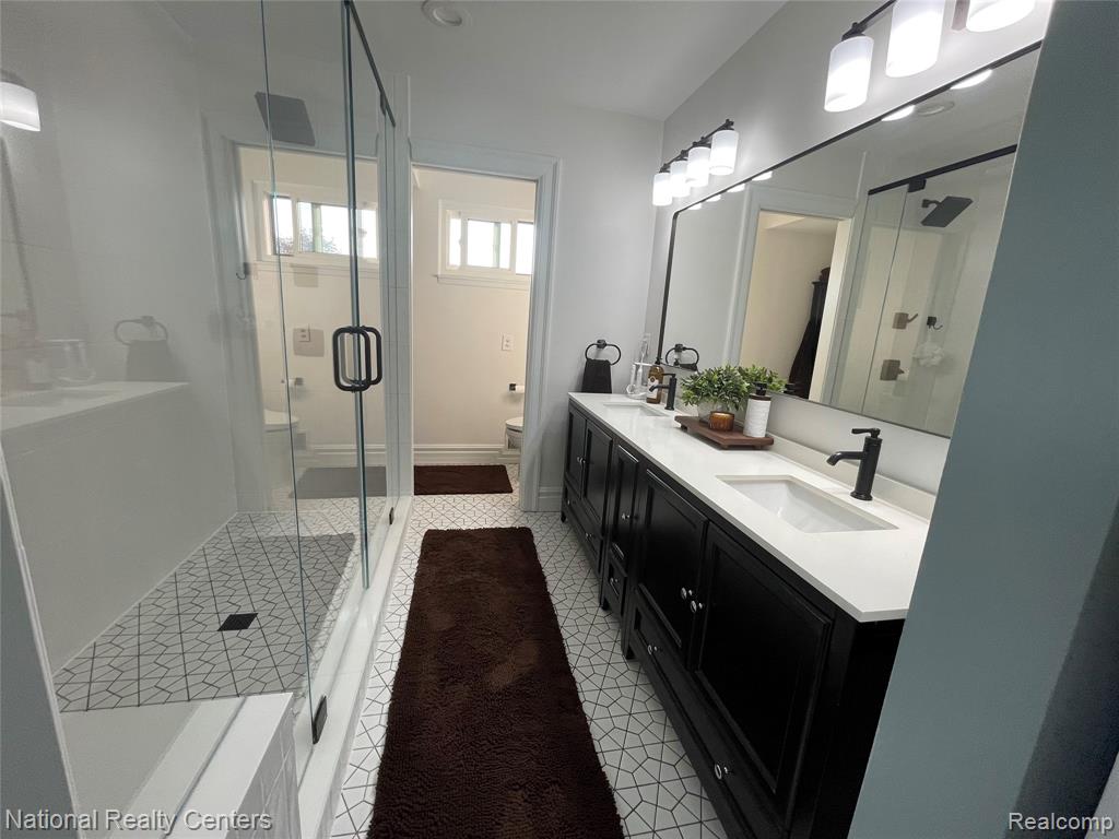 48104 COLONY FARM CIR, Plymouth, MI 48170 — Photo 50