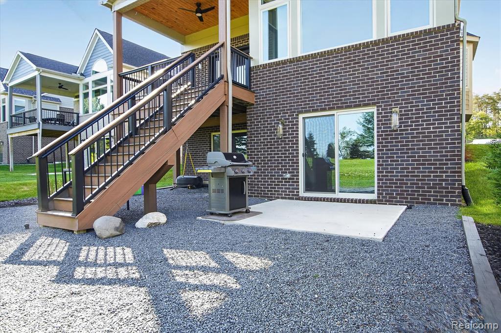8236 Stoney Creek Drive, South Lyon, MI 48178 — Photo 11
