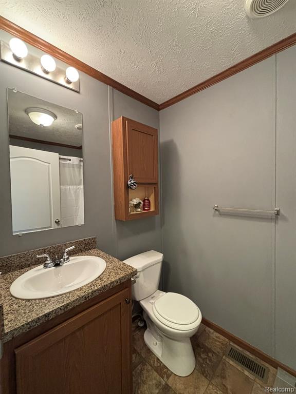 220 Pheasant Lane, Grand Blanc, MI 48439 — Photo 18