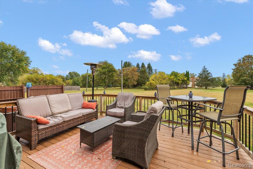 8021 Washburn Road, Goodrich Vlg, MI — Photo 56