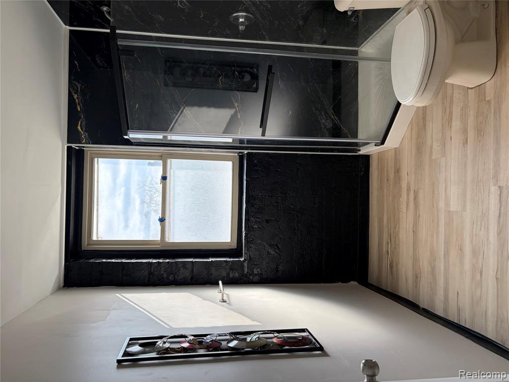 30 E PHILADELPHIA Street, Detroit, MI 48202 — Photo 9