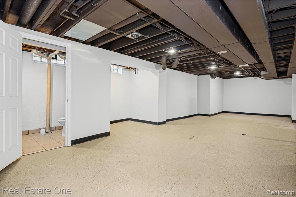 4320 Knightsbridge Lane, West Bloomfield, MI 48323 — Photo 46