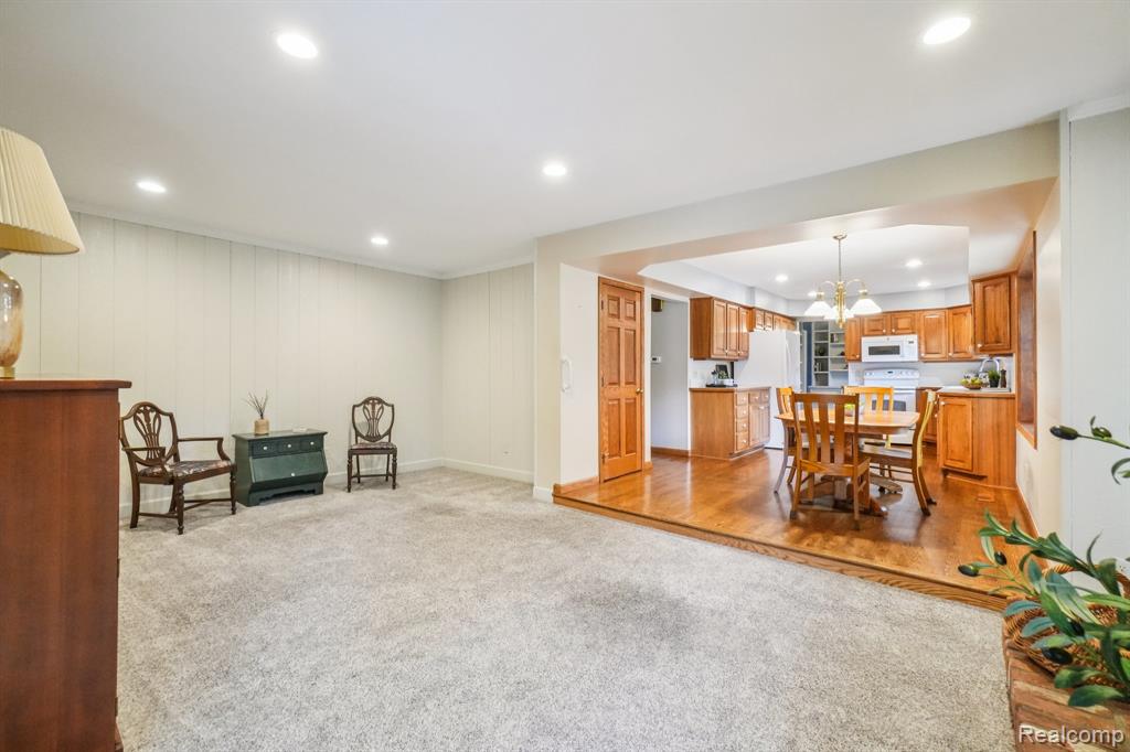 5372 Fieldcrest Drive, Shelby Twp, MI 48316 — Photo 16