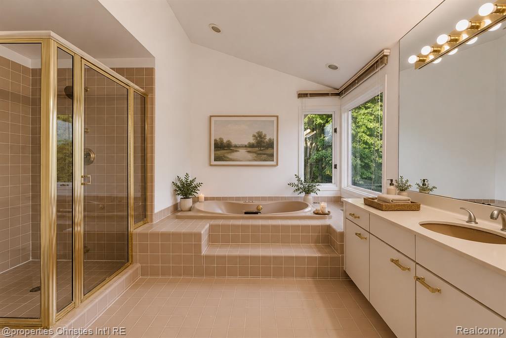 4802 Panorama Circle, West Bloomfield, MI 48323 — Photo 25