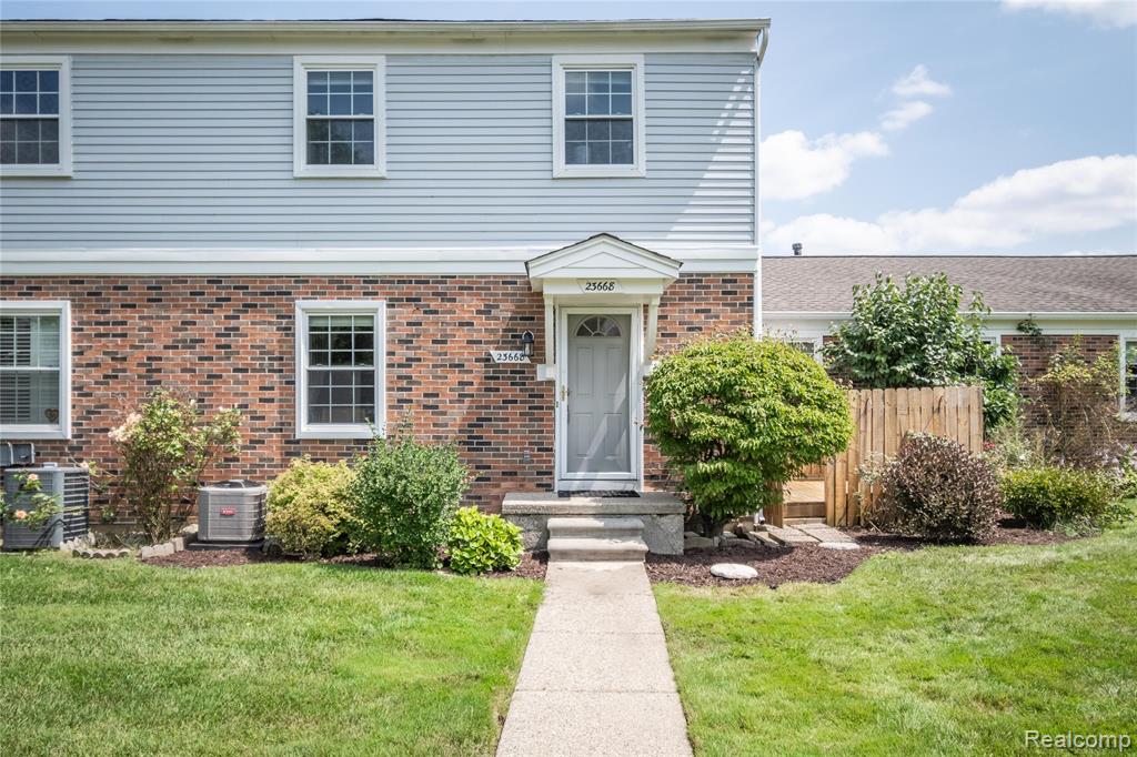 23668 N Rockledge, Novi, MI — Photo 22