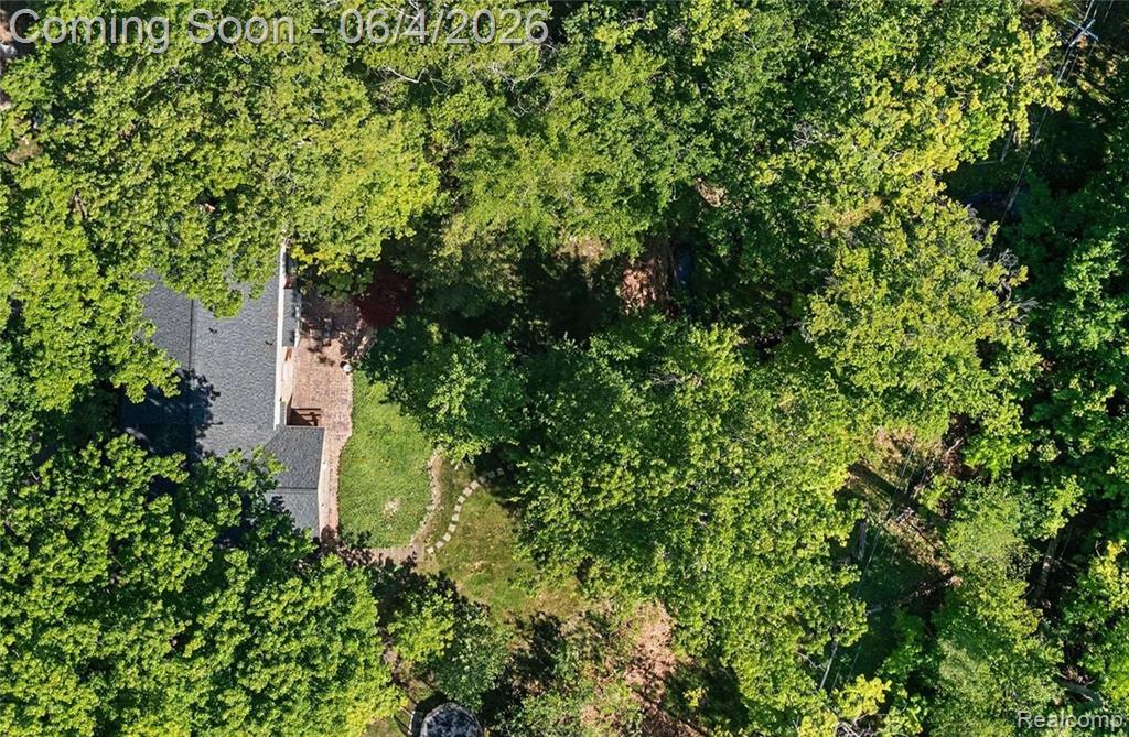 22586 N Nottingham Drive, Beverly Hills, MI 48025 — Photo 17