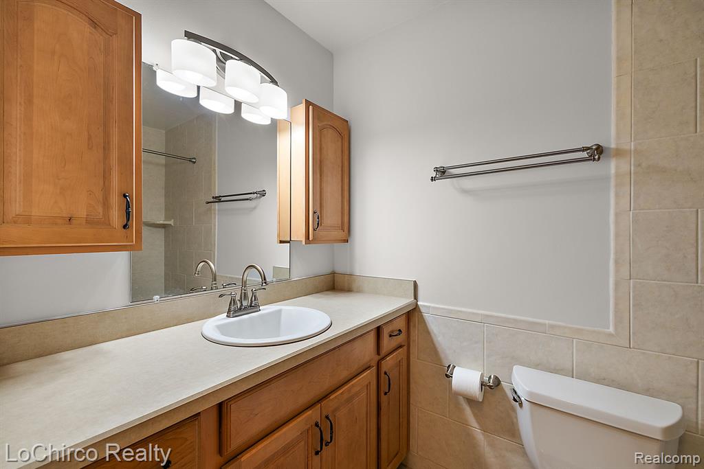 470 BALDWIN Avenue, Rochester, MI 48307 — Photo 16