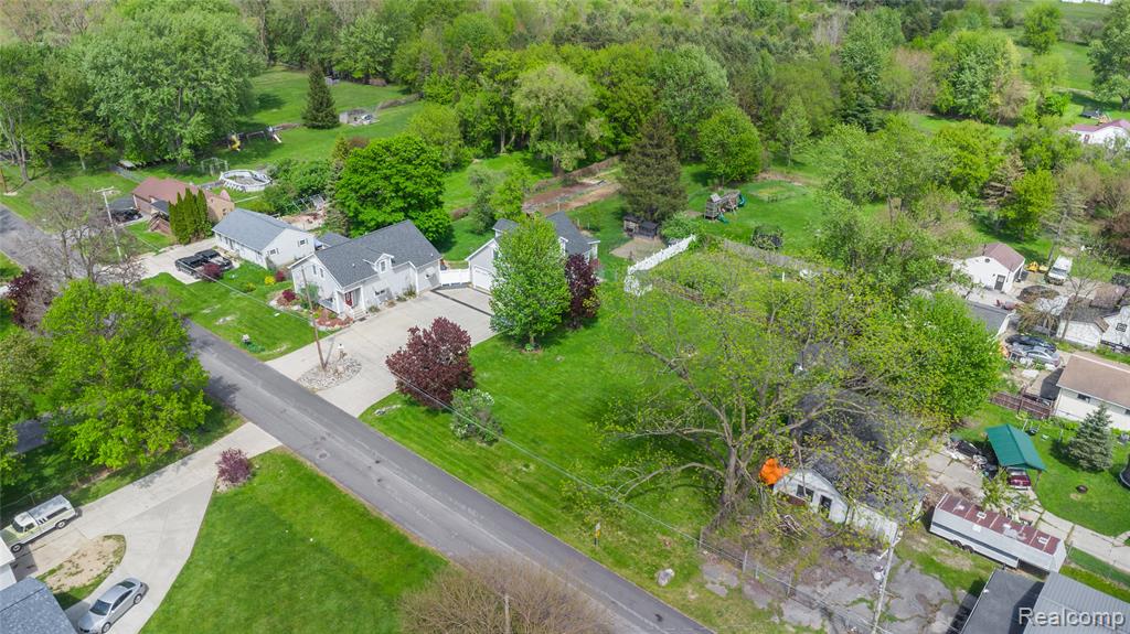 1255 Glendale Street, Burton, MI 48509 — Photo 34