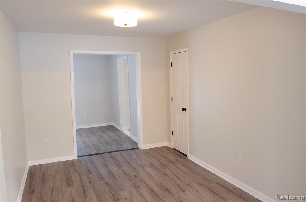 5850 Deering Street, Garden City, MI — Photo 13