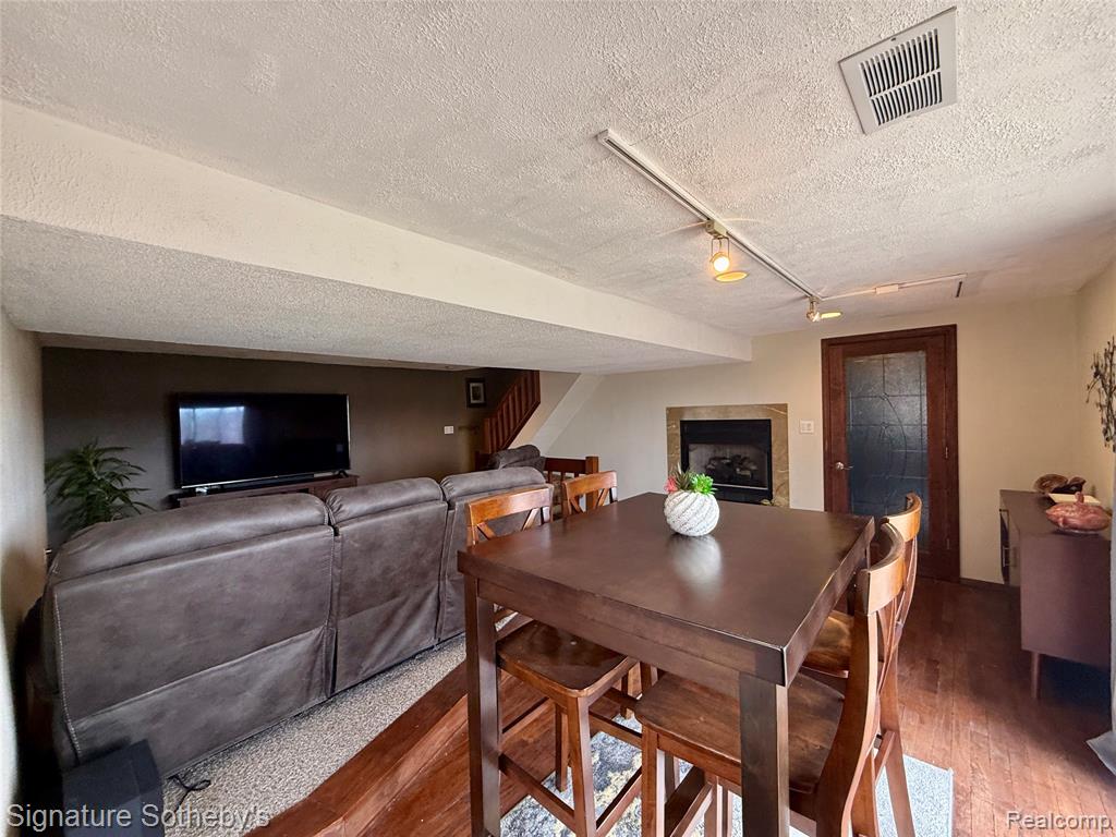 4945 Whitlow Court, Commerce Twp, MI 48382 — Photo 34