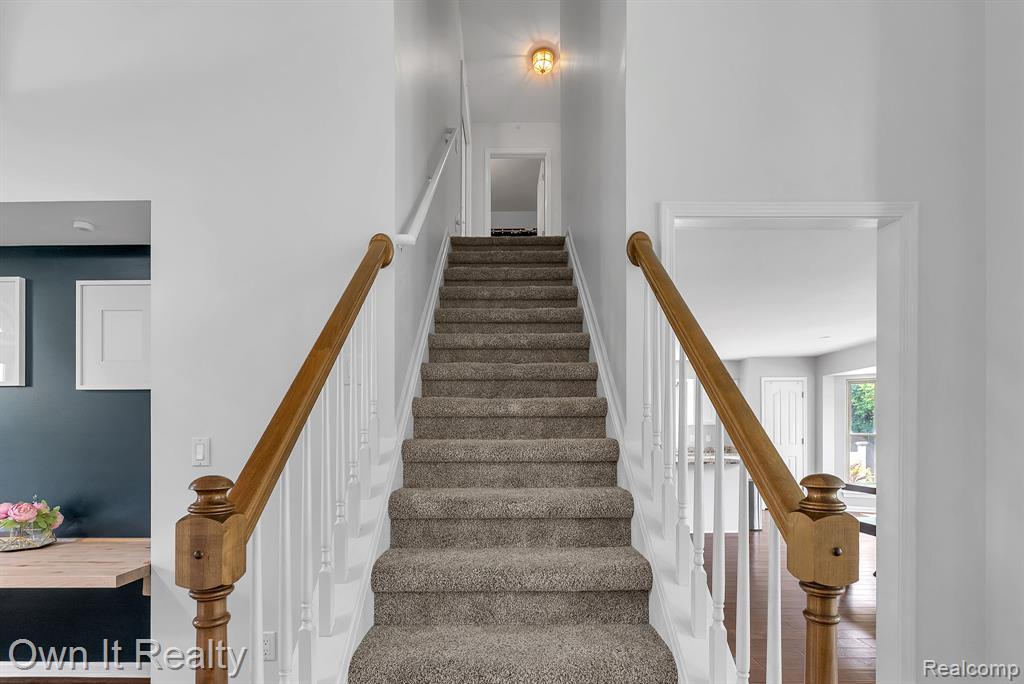 45693 Radnor Road, Canton, MI 48187 — Photo 11