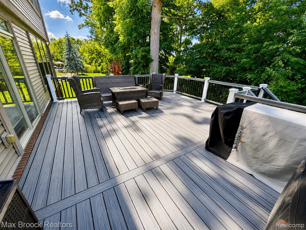 3238 Terra Court, Wixom, MI 48393 — Photo 3