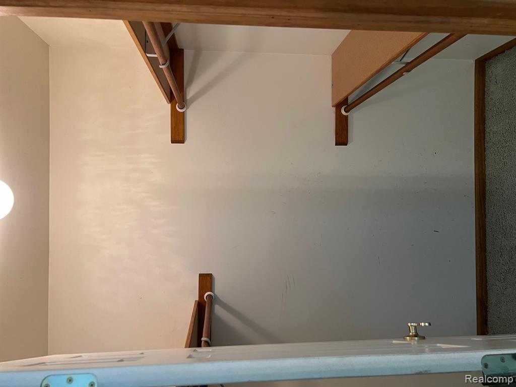 817 Lamoreaux Drive, Lapeer, MI 48446 — Photo 13