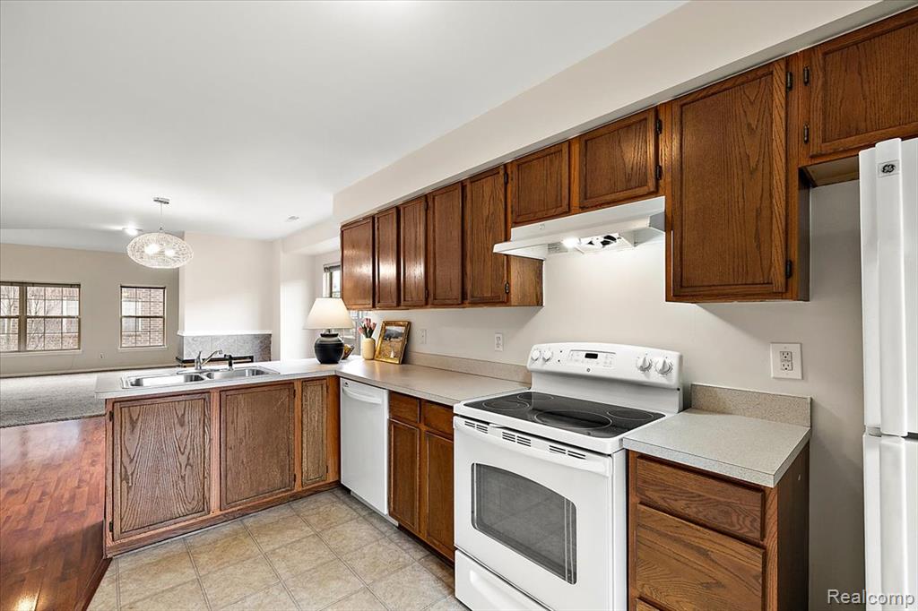 43 Georgetown Court, Dearborn, MI 48126 — Photo 14