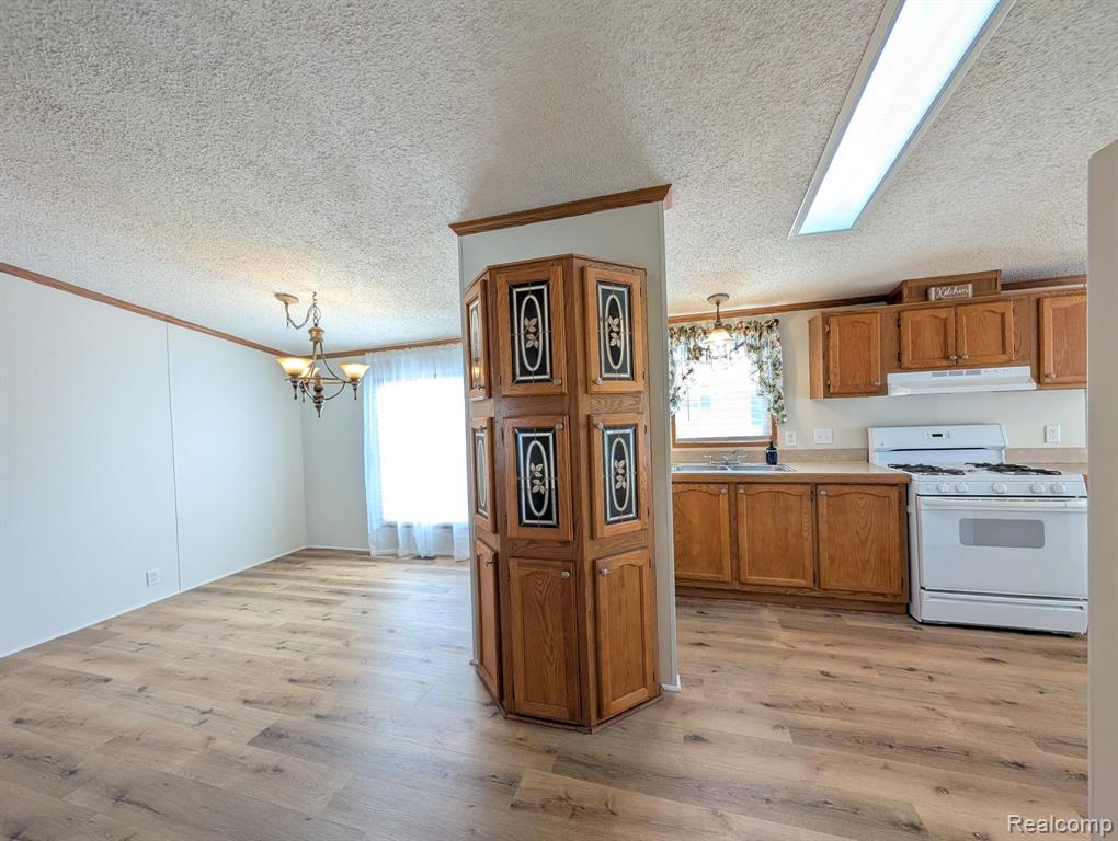 72 Ashley Circle, Swartz Creek, MI 48473 — Photo 6