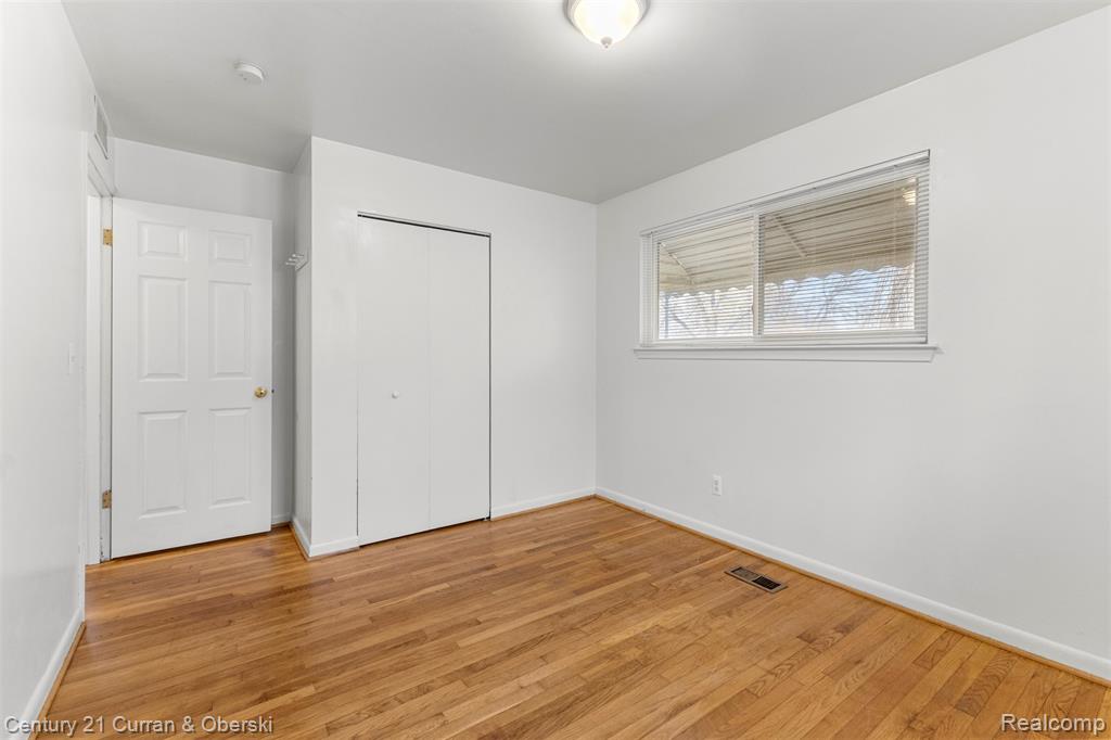 4924 Pelham Street, Dearborn Heights, MI 48125 — Photo 10