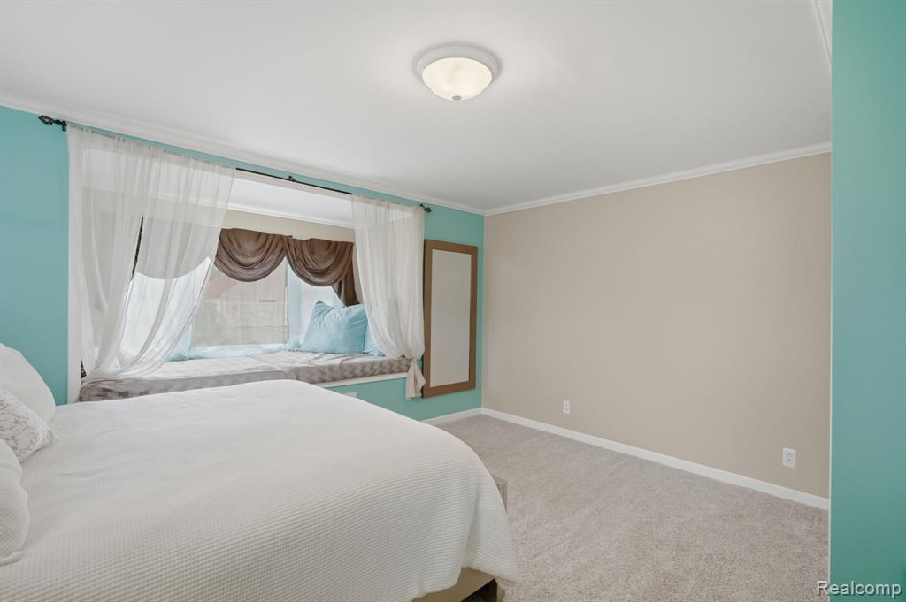 5735 N Silvery Lane, Dearborn Heights, MI 48127 — Photo 18