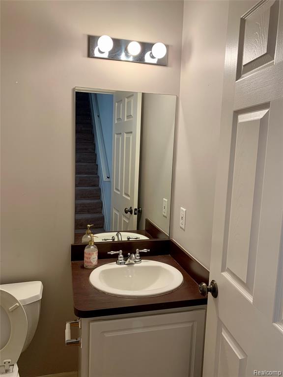 40971 N MAPLEWOOD Drive, Canton, MI 48187 — Photo 6