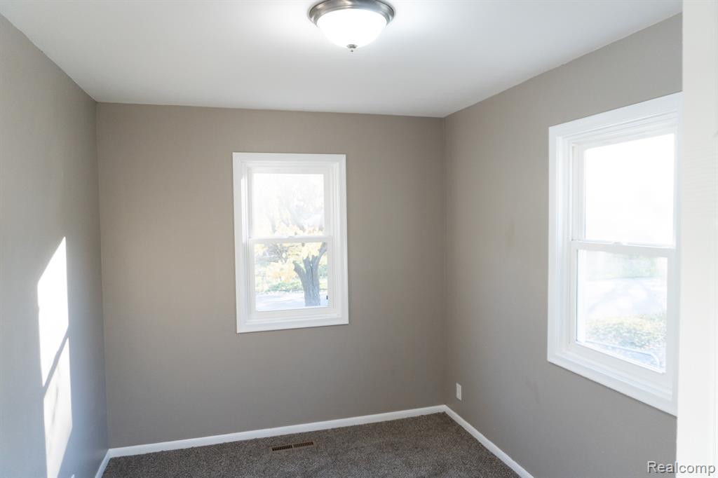 4418 Brunswick Avenue, Flint, MI 48507 — Photo 21