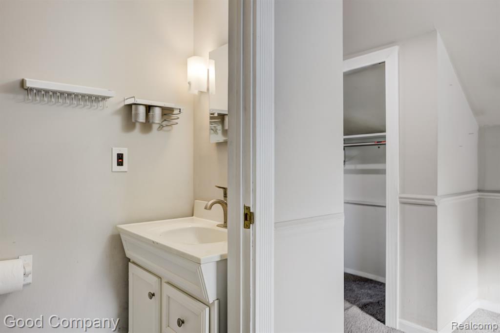 545 E Maplehurst Street, Ferndale, MI 48220 — Photo 25