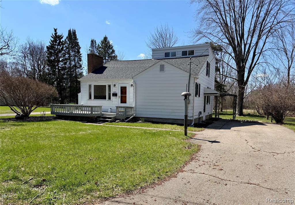 413 Bridson Street, Fenton, MI 48430 — front exterior