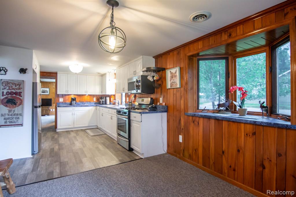 2433 E Fox Road, Lincoln, MI 48742 — Photo 16