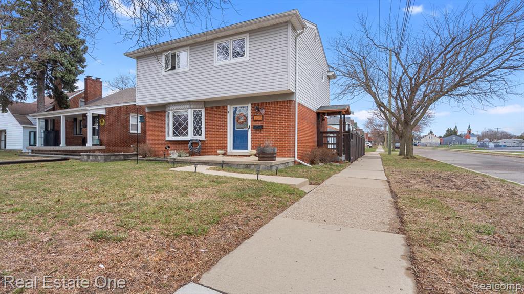 2515 15th Street, Wyandotte, MI 48192 — front exterior