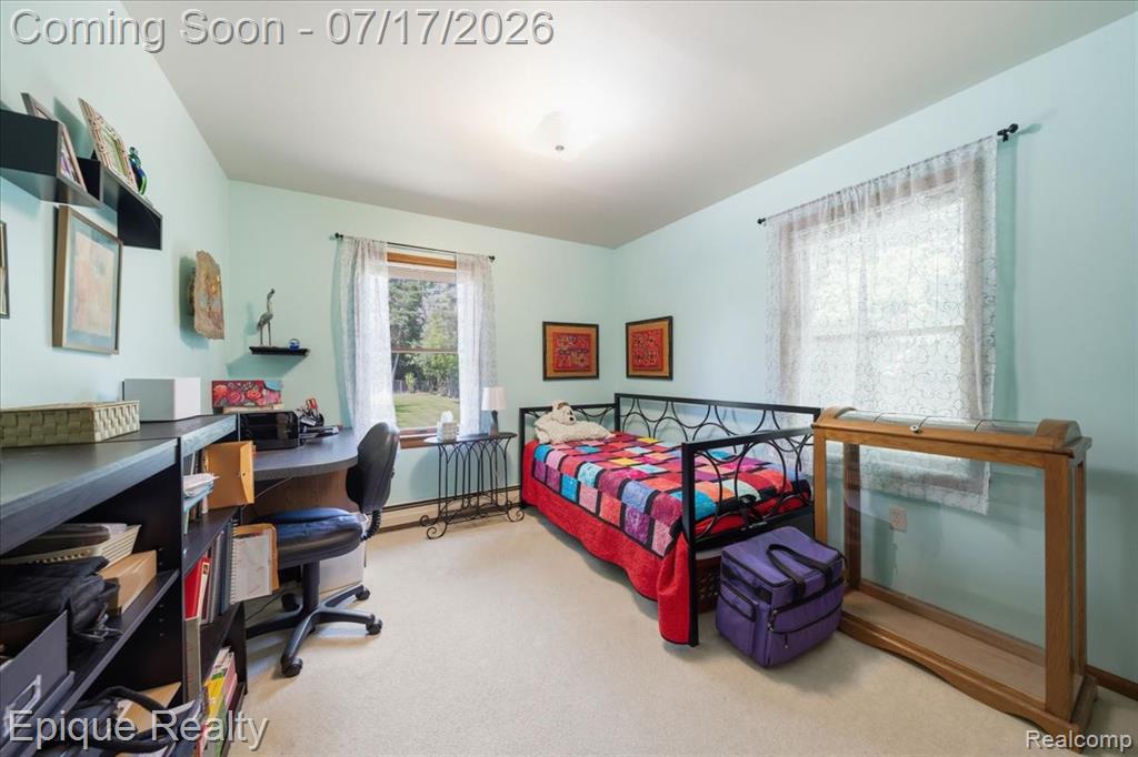 555 E Square Lake Road, Troy, MI 48085 — Photo 27