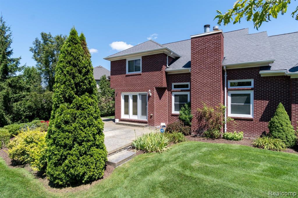 49301 Clinton Terrace Drive, Macomb, MI 48044 — Photo 45